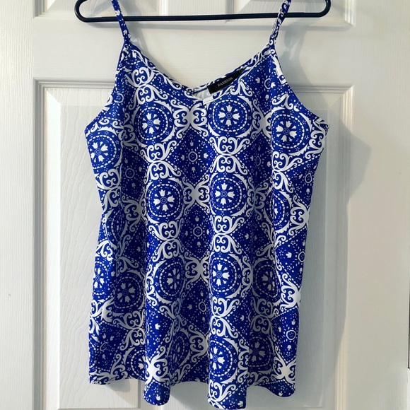 NWOT - V Neck Spaghetti Straps Tank Top - blue - L - Picture 3 of 5